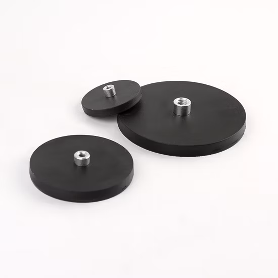 人気のゴムコーティングされた雌ネジ付き NdFeB 取り付けマグネット